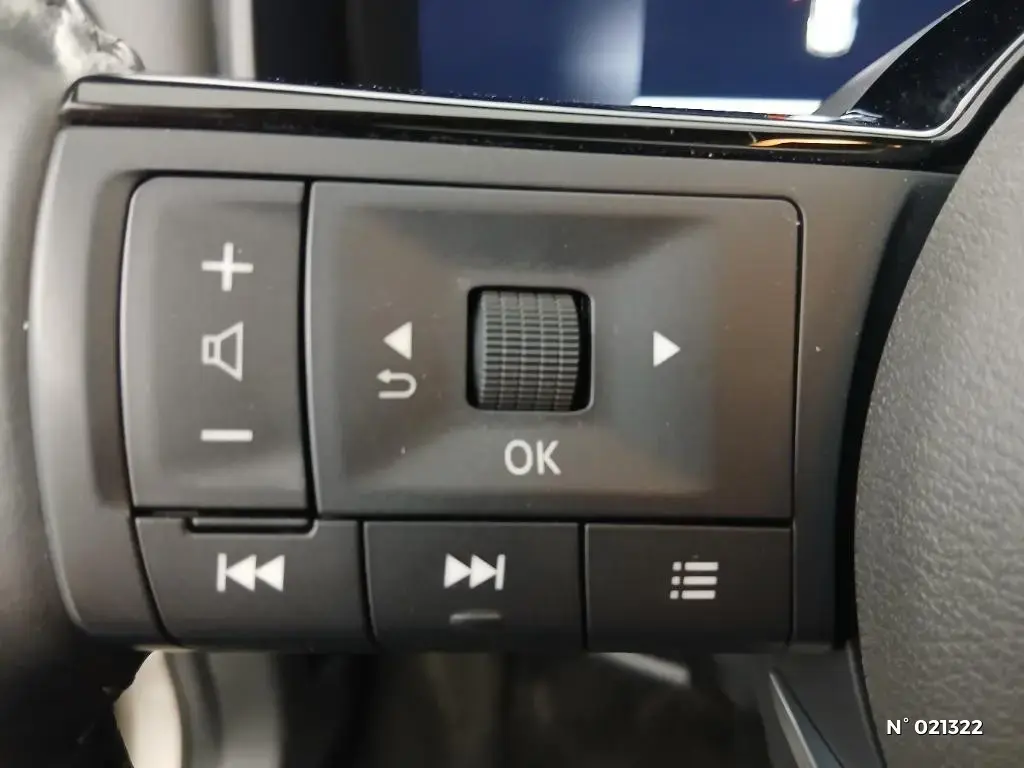 NISSAN X-TRAIL IV - Miniature 12