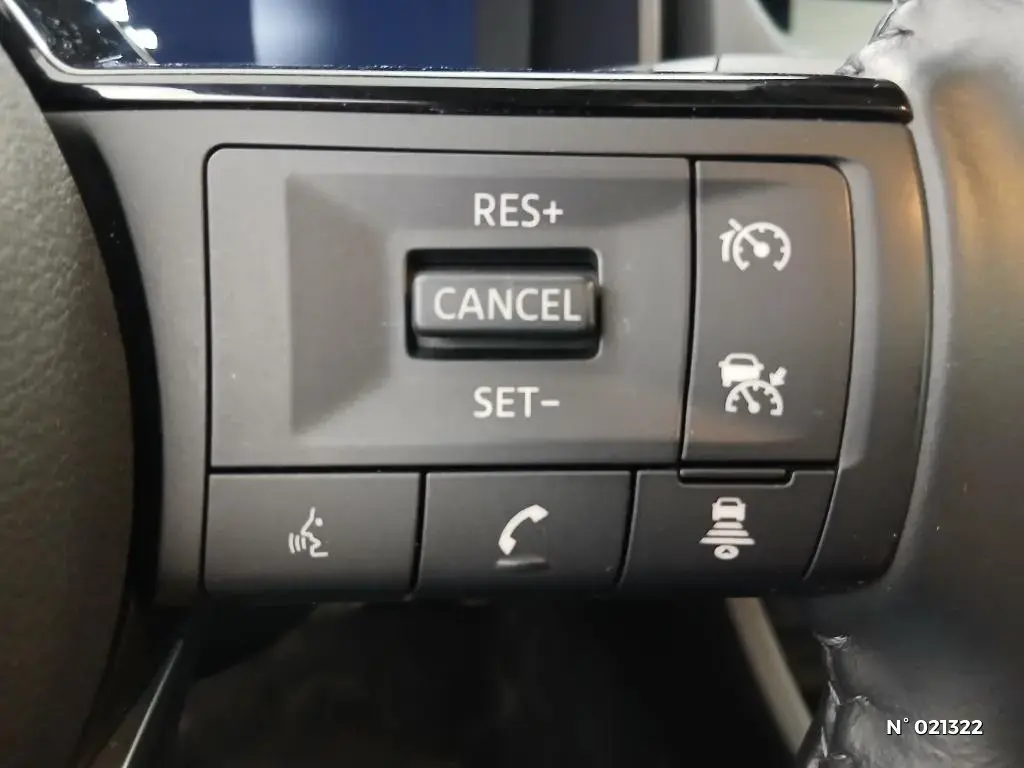 NISSAN X-TRAIL IV - Miniature 13