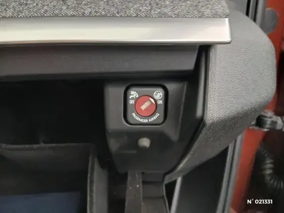 PEUGEOT 3008 II - voiture d'occasion - Photo 35