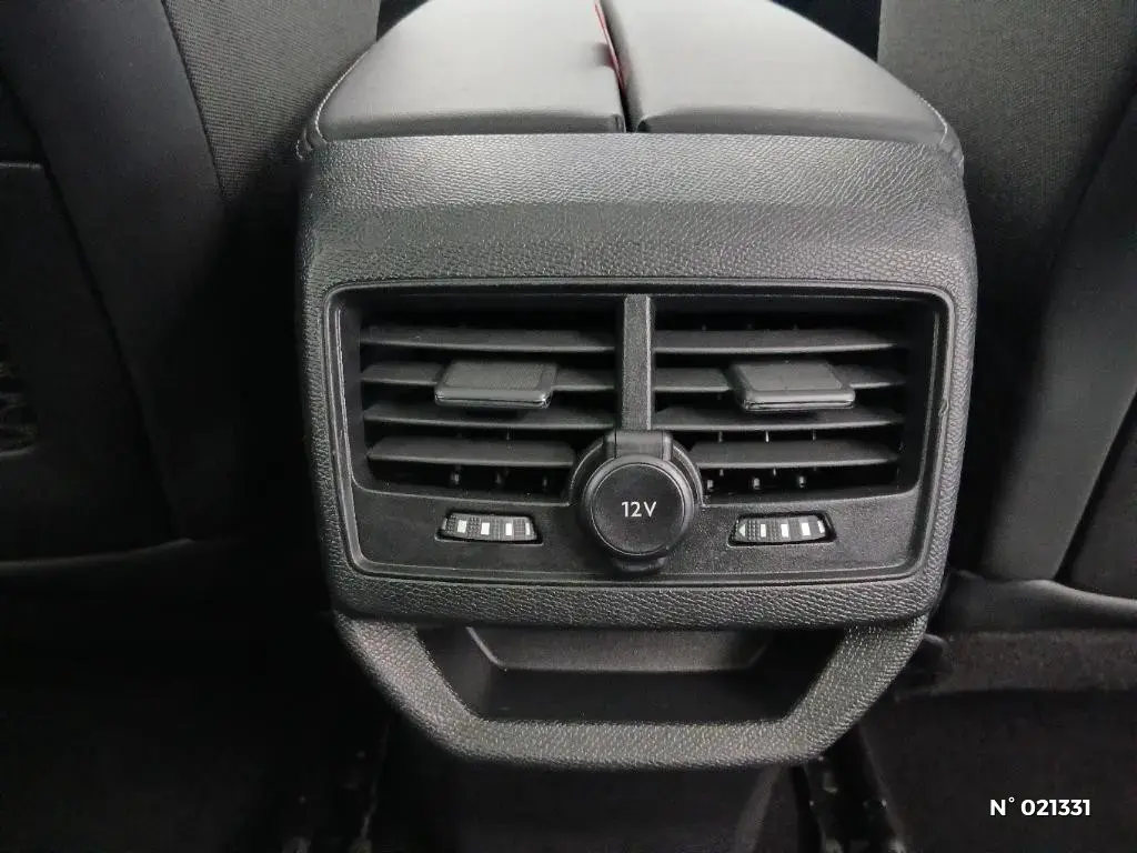 PEUGEOT 3008 II - Miniature 23