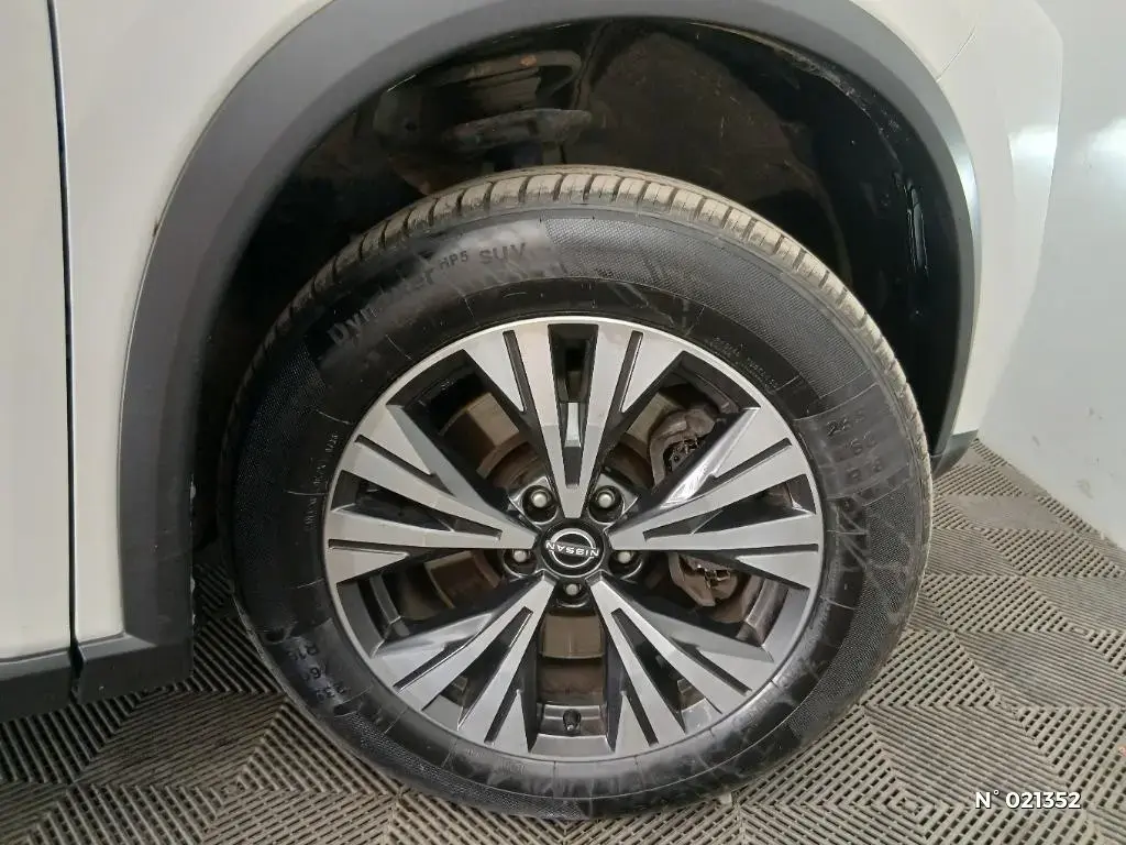 NISSAN X-TRAIL IV - Miniature 5