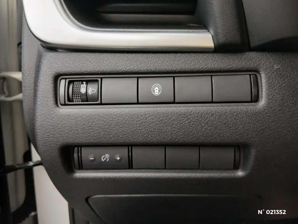 NISSAN X-TRAIL IV - Miniature 11
