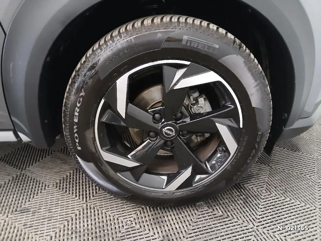 NISSAN JUKE II - Miniature 5