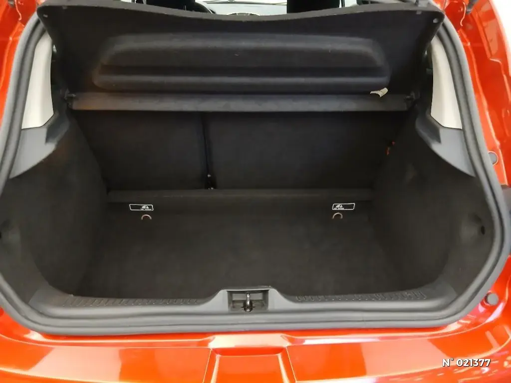 RENAULT CLIO IV - Miniature 9