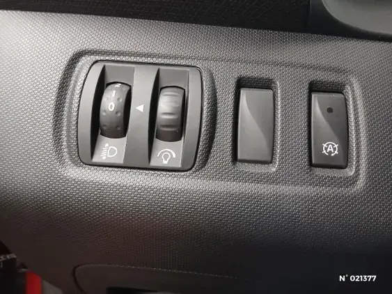 RENAULT CLIO IV - voiture d'occasion - Photo 14