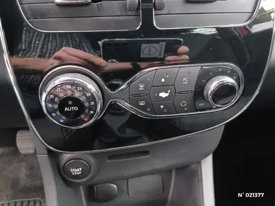 RENAULT CLIO IV - voiture d'occasion - Photo 28