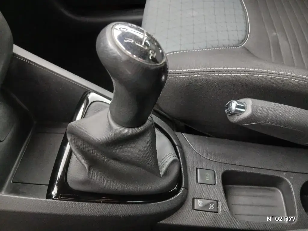 RENAULT CLIO IV - Miniature 18