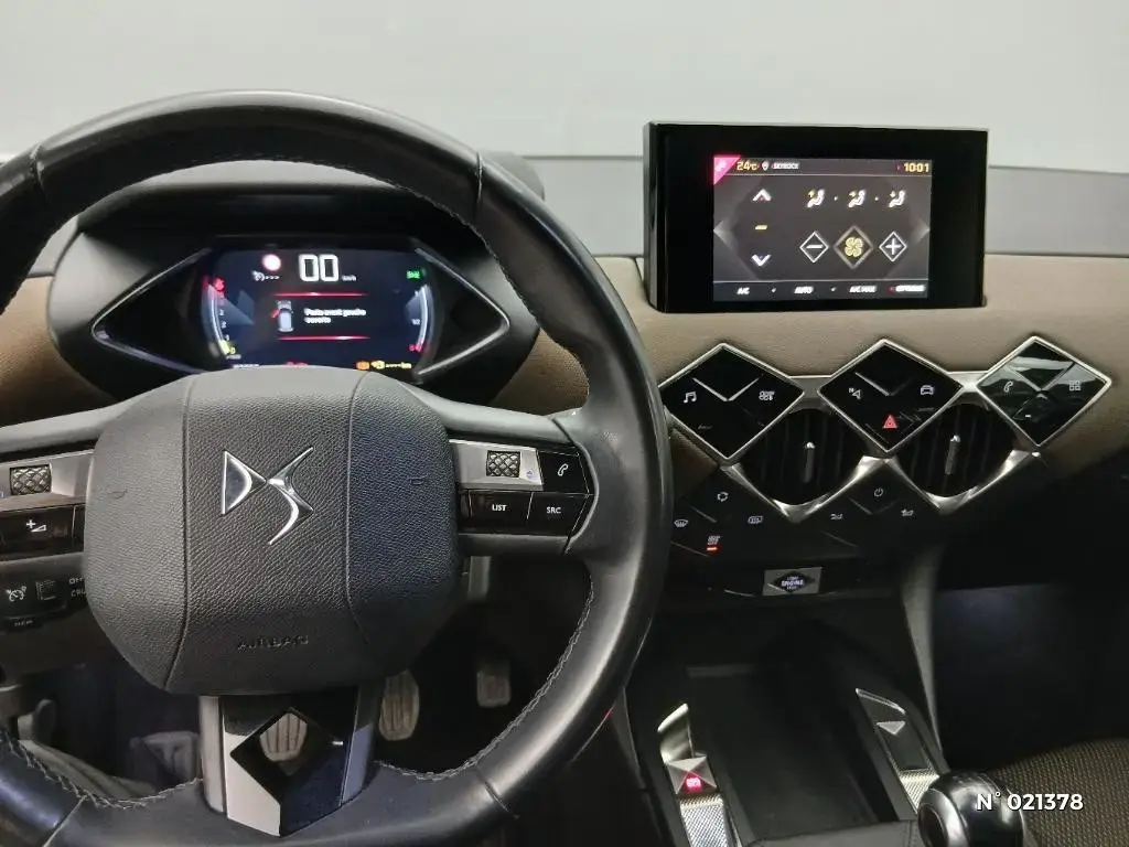 DS  3 CROSSBACK I - Miniature 6