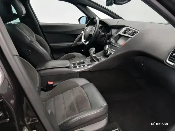 DS DS 5 - voiture d'occasion - Photo 10