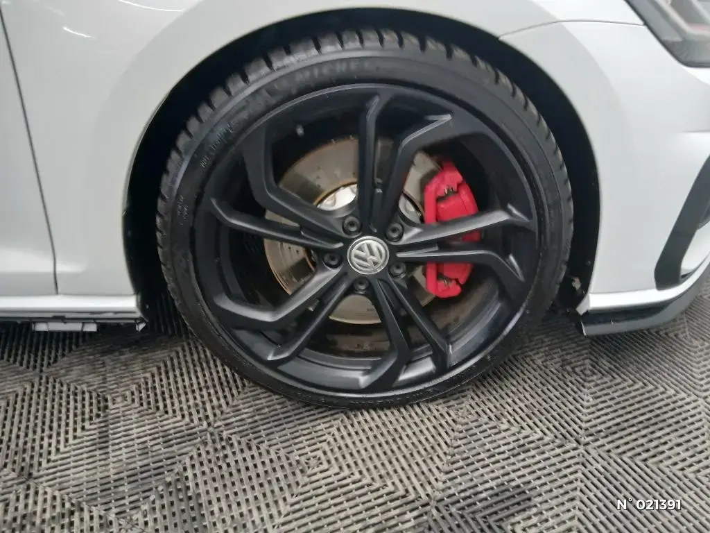 VOLKSWAGEN GOLF VII - Miniature 5