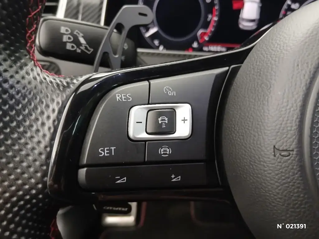 VOLKSWAGEN GOLF VII - Miniature 13