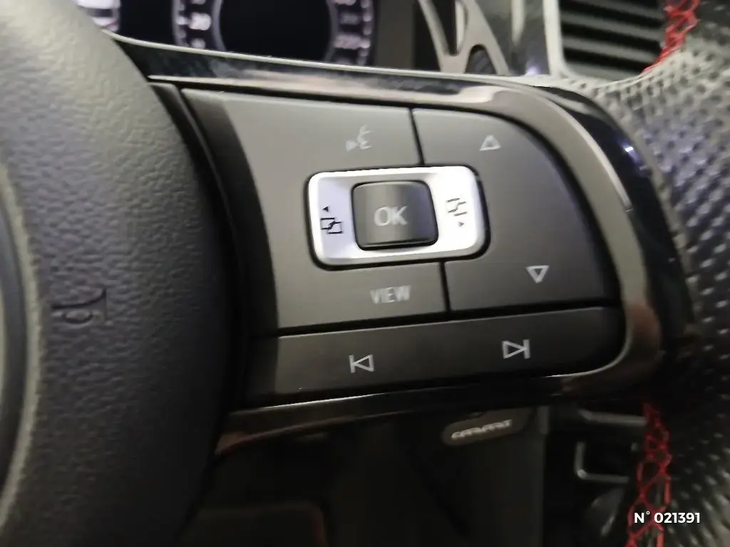 VOLKSWAGEN GOLF VII - Miniature 14
