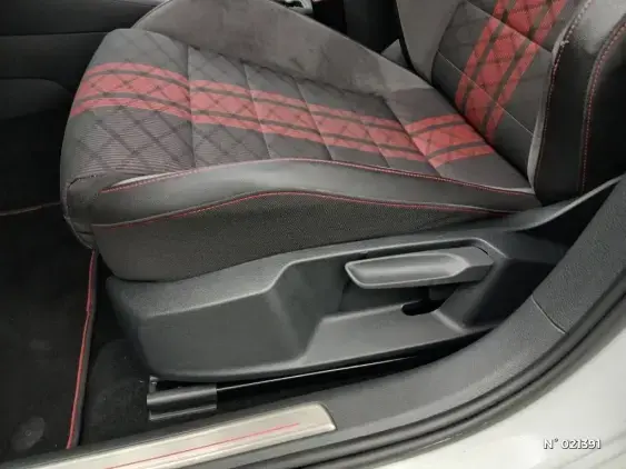VOLKSWAGEN GOLF VII - voiture d'occasion - Photo 34
