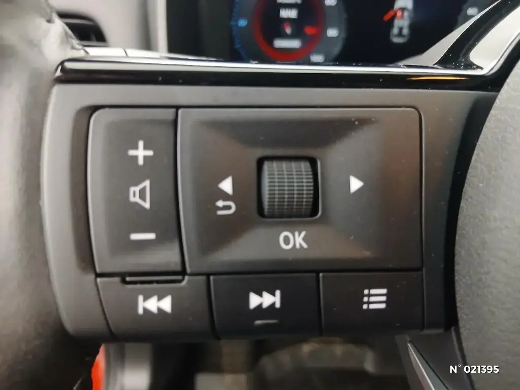 NISSAN X-TRAIL IV - Miniature 13