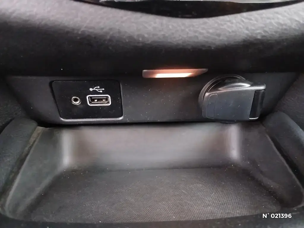 NISSAN JUKE II - Miniature 16