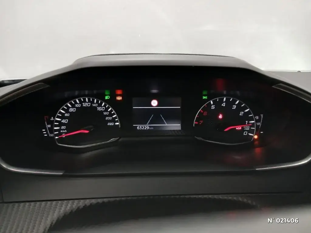 PEUGEOT 2008 II - Miniature 8