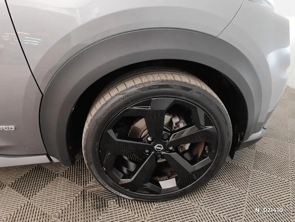 NISSAN JUKE II - Miniature 5