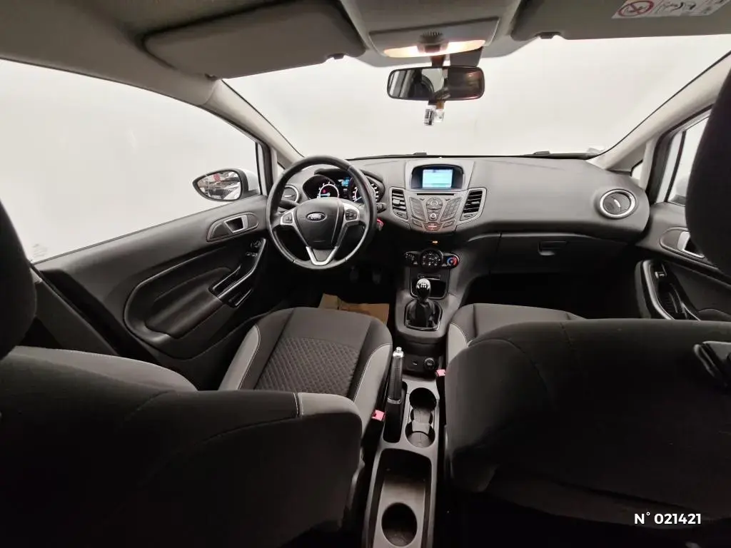 FORD FIESTA VI - Miniature 6