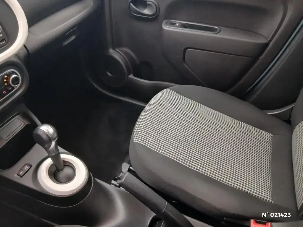 RENAULT TWINGO ELECTRIQUE III - Miniature 16