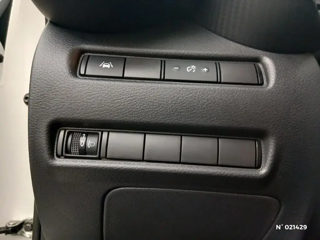 NISSAN JUKE II - Miniature 11