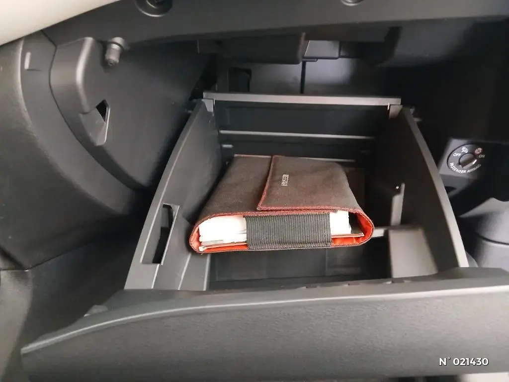 NISSAN JUKE II - Miniature 23