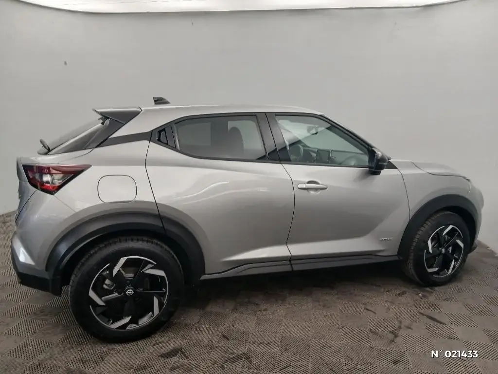 NISSAN JUKE II - Miniature 3