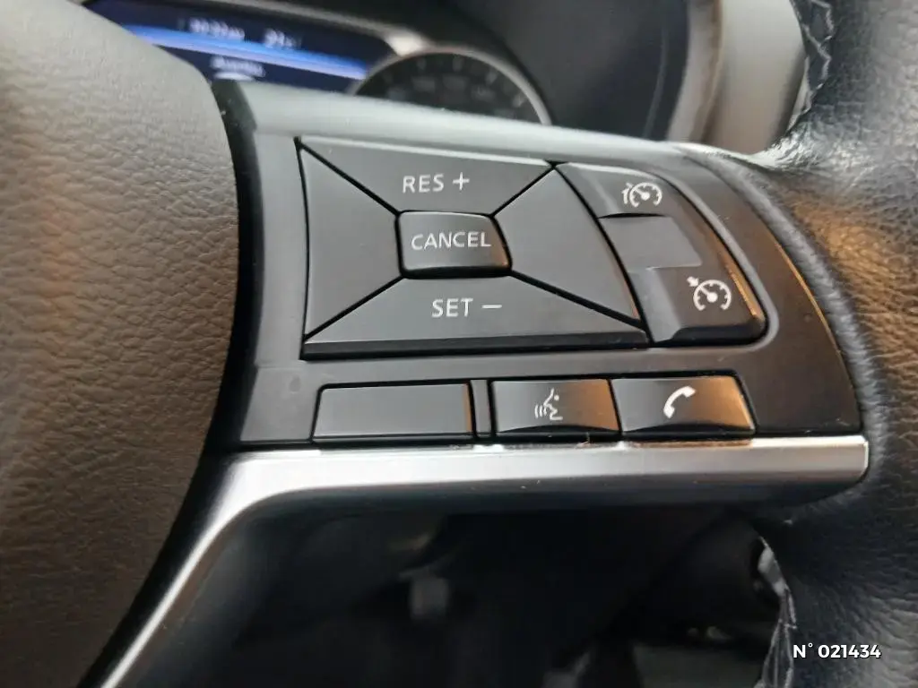 NISSAN JUKE II - Miniature 15