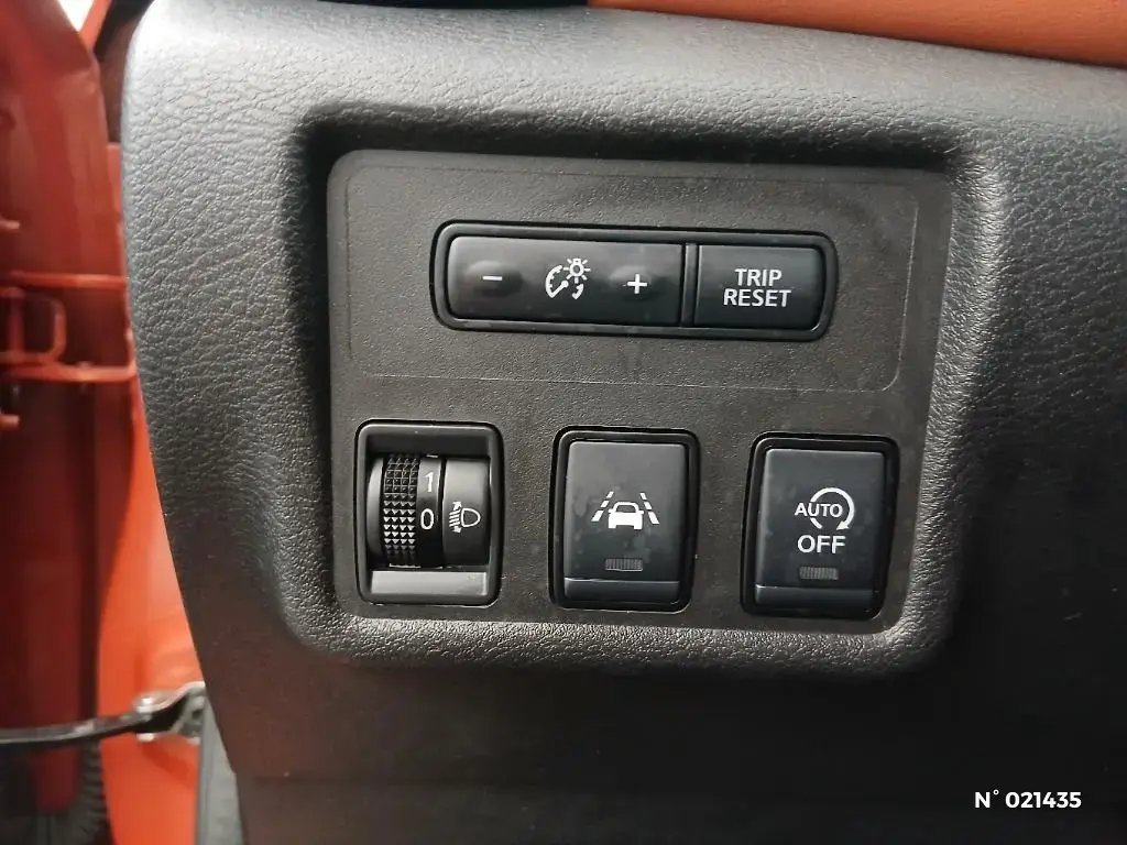 NISSAN MICRA V - Miniature 11