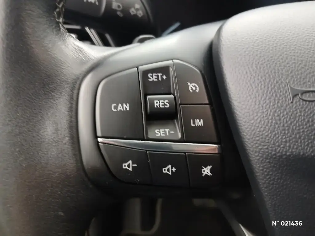 FORD FIESTA VII - Miniature 13