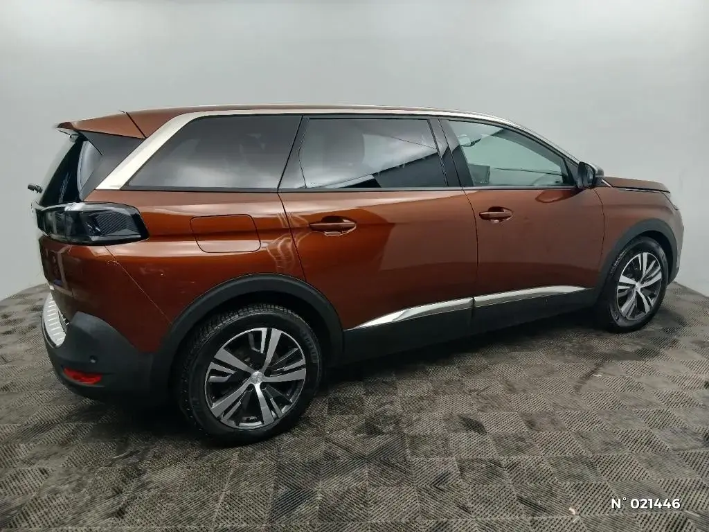PEUGEOT 5008 II - Miniature 3