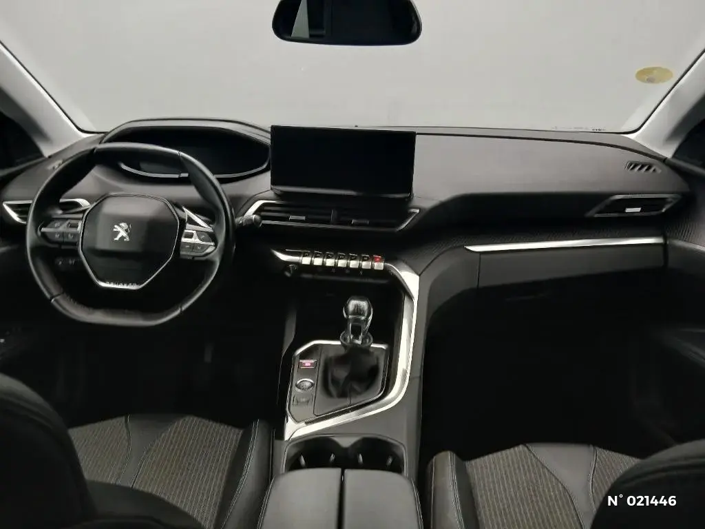 PEUGEOT 5008 II - Miniature 6