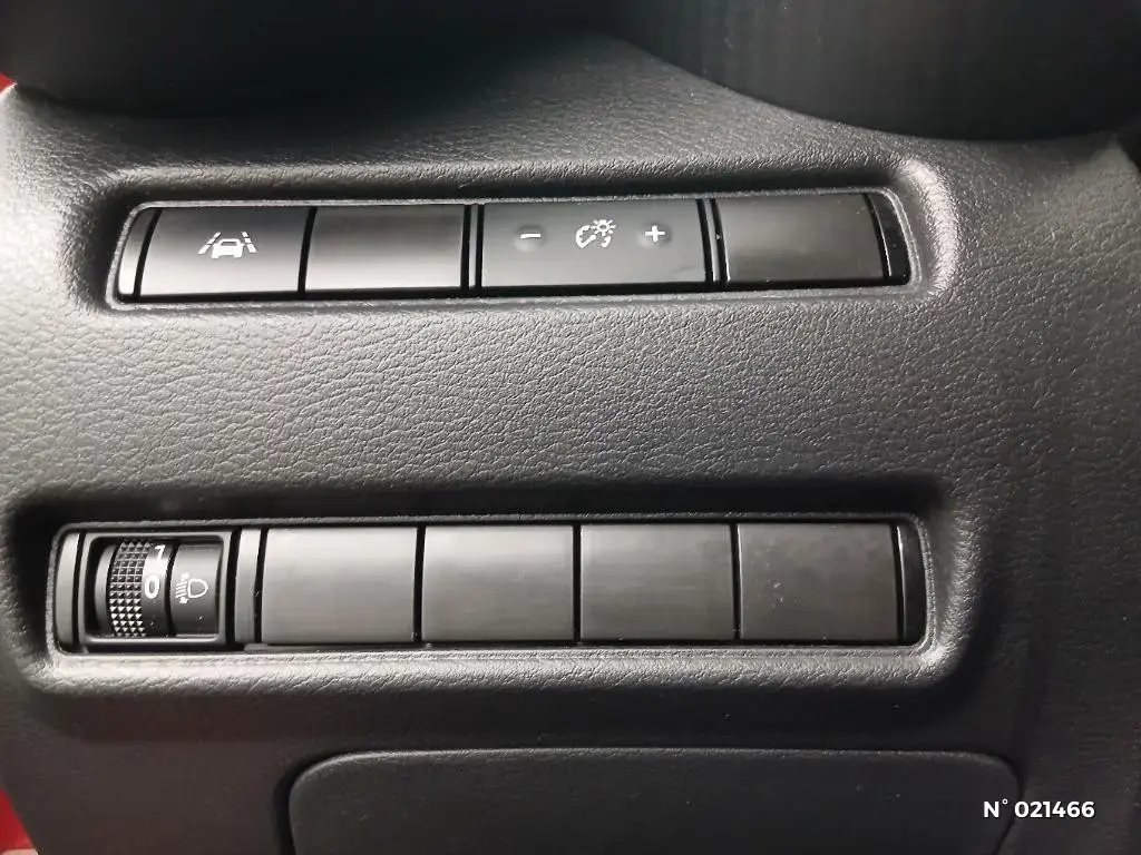 NISSAN JUKE II - Miniature 11