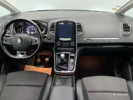 RENAULT SCENIC IV - voiture d'occasion - Photo 9