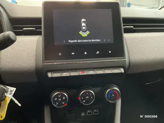 RENAULT CLIO V - voiture d'occasion - Photo 14