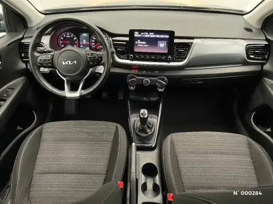 KIA STONIC - voiture d'occasion - Photo 9