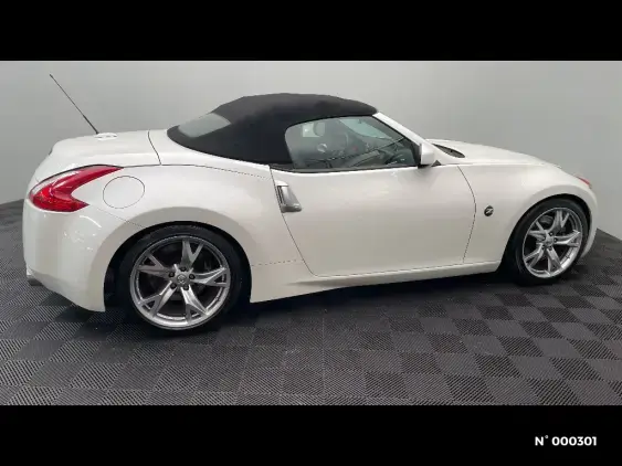 NISSAN 370Z - voiture d'occasion - Photo 5