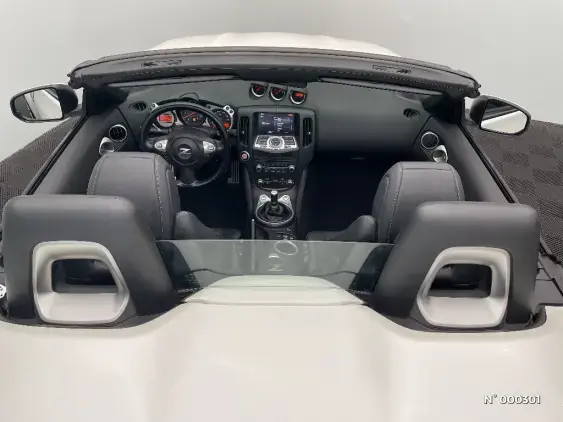 NISSAN 370Z - voiture d'occasion - Photo 9