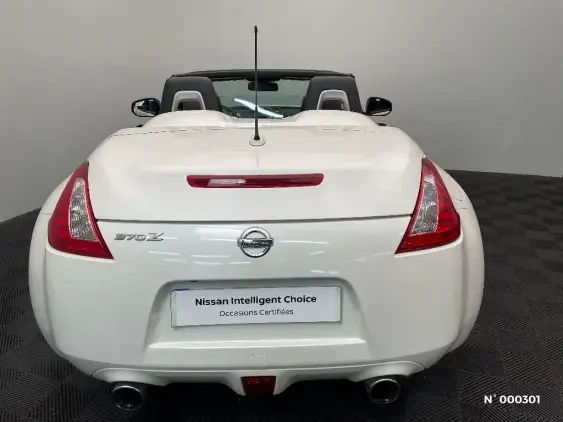 NISSAN 370Z - voiture d'occasion - Photo 25