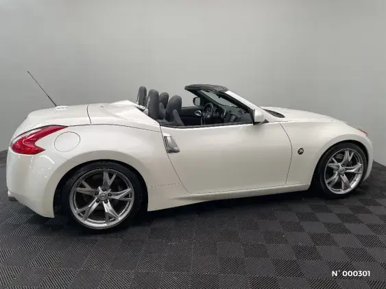 NISSAN 370Z - voiture d'occasion - Photo 27