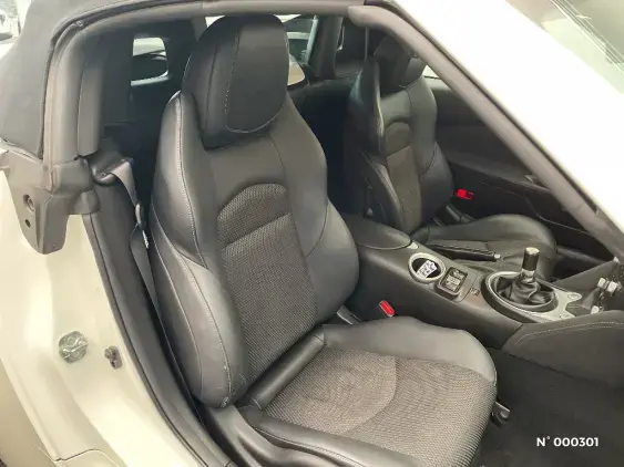 NISSAN 370Z - voiture d'occasion - Photo 11