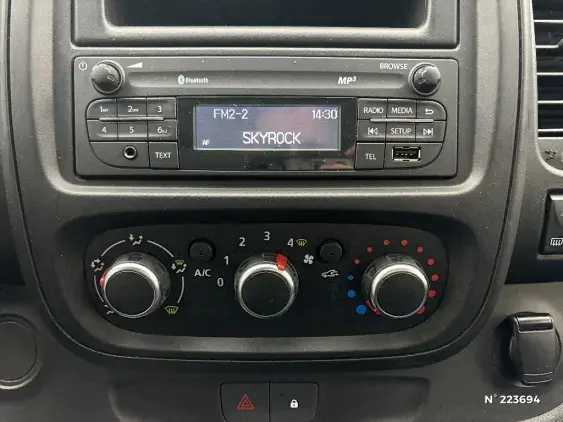 RENAULT TRAFIC FG III - voiture d'occasion - Photo 13