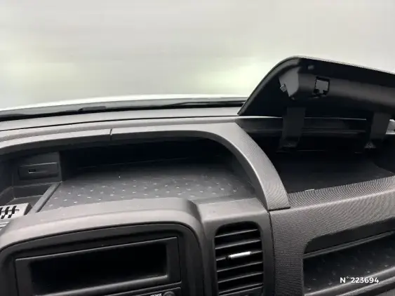 RENAULT TRAFIC FG III - voiture d'occasion - Photo 25