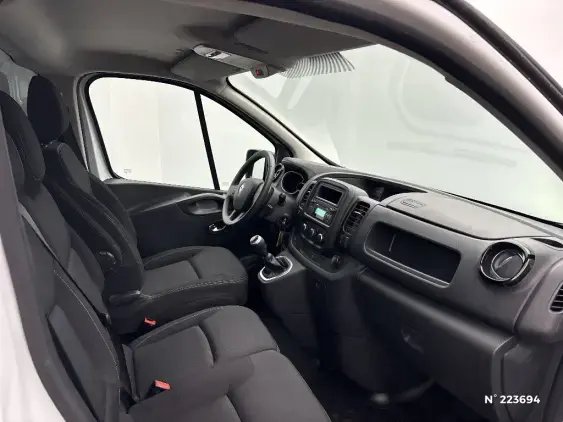 RENAULT TRAFIC FG III - voiture d'occasion - Photo 10