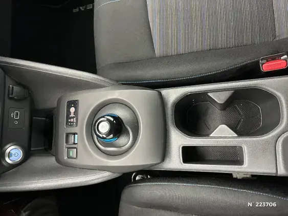 NISSAN LEAF II - voiture d'occasion - Photo 25