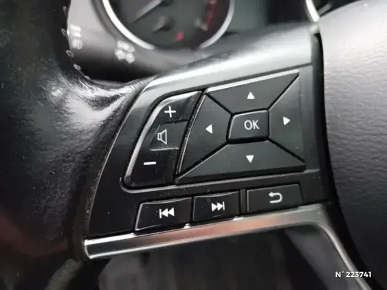 NISSAN QASHQAI II - voiture d'occasion - Photo 30