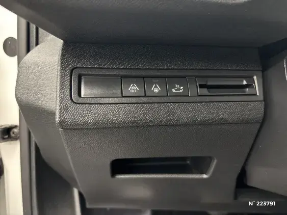 PEUGEOT 3008 II - voiture d'occasion - Photo 15