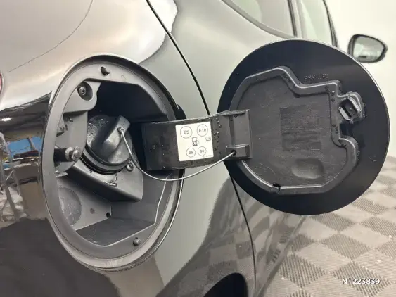 RENAULT CLIO V - voiture d'occasion - Photo 27