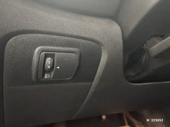 RENAULT SCENIC IV - voiture d'occasion - Photo 15