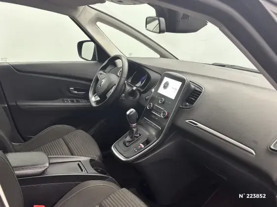 RENAULT SCENIC IV - voiture d'occasion - Photo 10