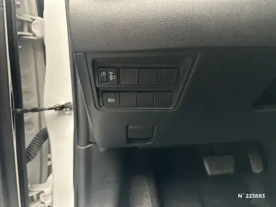 TOYOTA YARIS IV - voiture d'occasion - Photo 15